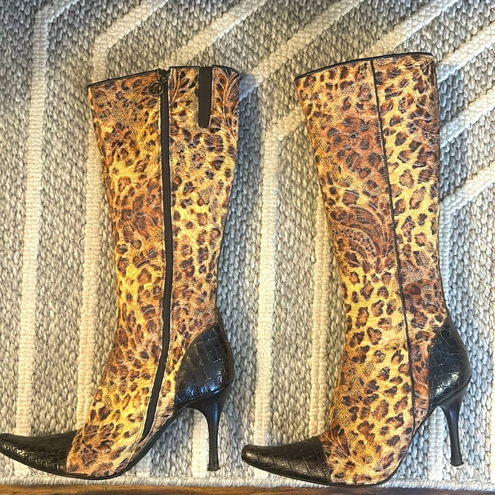 Vintage Donald J Piner, tall high heel boots